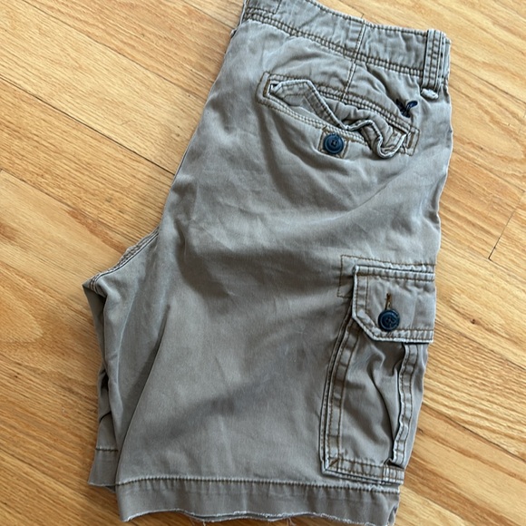 American Eagle Cargo shorts - Picture 3 of 3